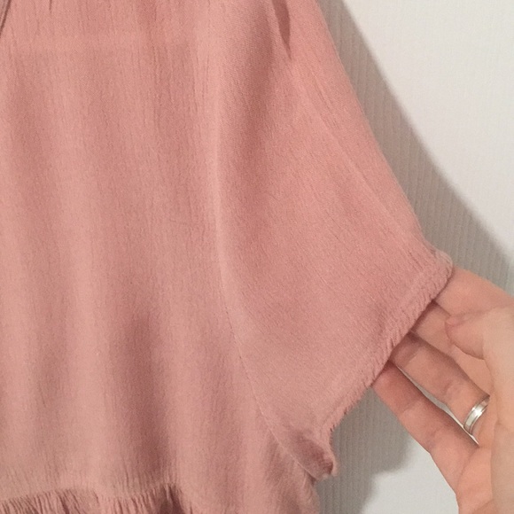 ⭕️3for$15⭕️ Boho ruffle pink blouse - Picture 4 of 12